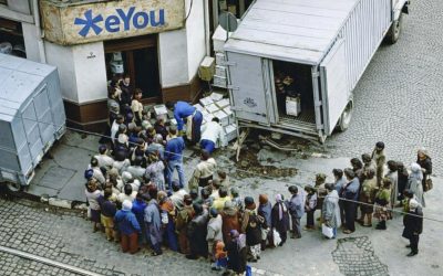 eYou Social: Un proiect promițător sau o enigmă cu semne de întrebare? Proiectul eYou Social face recent valuri în mediul digital românesc, dar rămâne în același timp învăluit în confuzie și suspiciuni