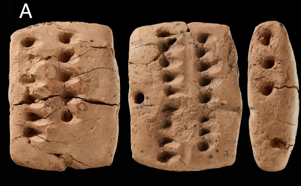 Arheologii susțin că au descoperit cea mai veche formă de scriere cunoscută până acum, o revelație care poate schimba fundamental înțelegerea despre începuturile comunicării umane