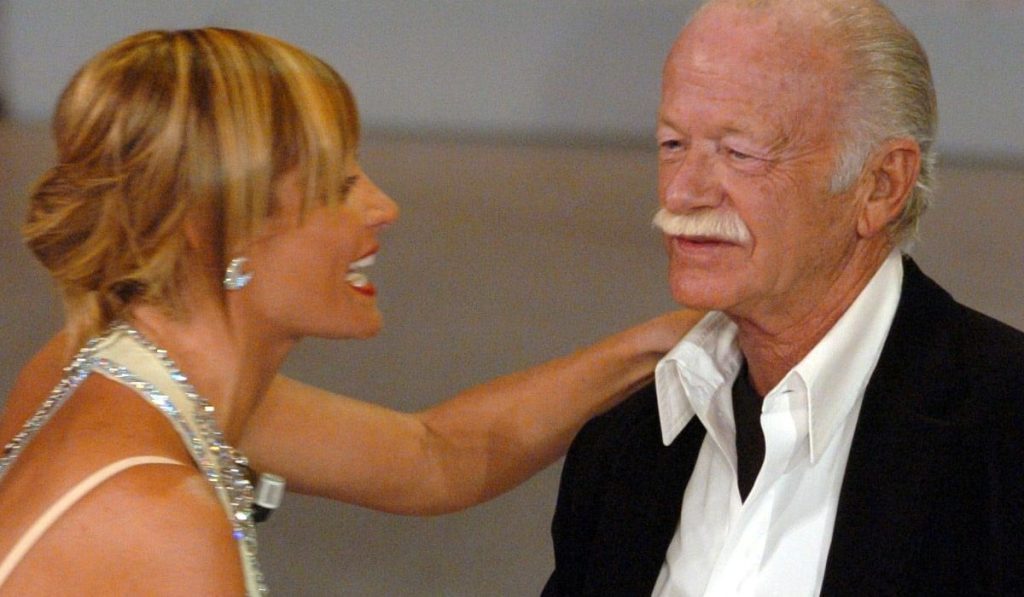 Gino Paoli, legendarul cântăreț și compozitor italian, a plecat din viață la vârsta de 91 de ani, în liniște și înconjurat de cei dragi, anunță familia sa