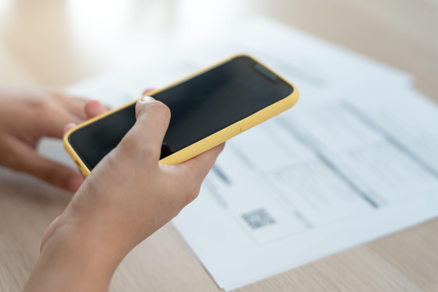 România se pregătește pentru o revoluție în monitorizarea consumului de energie: sistemul de alertare va fi funcțional din 2026 România se află în pragul unei schimbări esențiale în modul în care consumatorii își gestionează energia, în contextul provocărilor generate de fluctuațiile prețurilor și de dorința de a crește eficiența energetică