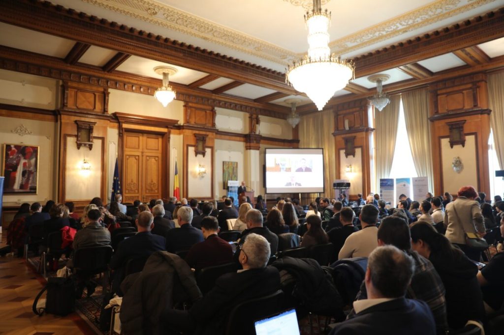 Expertiză în domeniul securității cibernetice, reprezentanți ai autorităților și ai industriei tehnologice din mai multe țări au fost prezenți la București pentru a dezbate noile măsuri europene privind siguranța produselor digitale