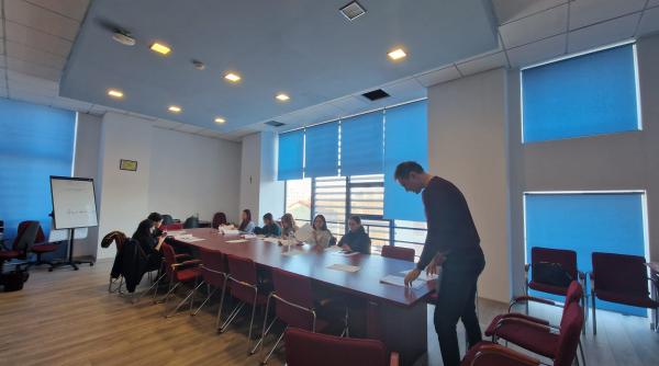 Studenții UTM învață cum să monitorizeze media cu Bogdan Bolojan