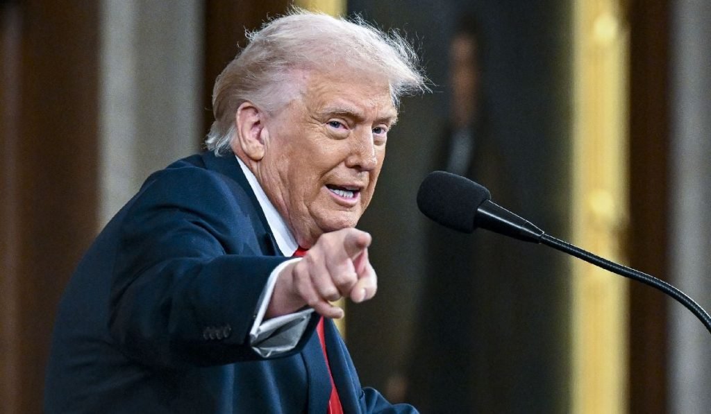 Statele Unite apropie de o nouă etapă în relatiile tensionate cu Iranul, urmărind să își consolideze controlul asupra spațiului aerian iranian, un demers ce pare să se apropie de finalizare în următoarele patru până la șase săptămâni