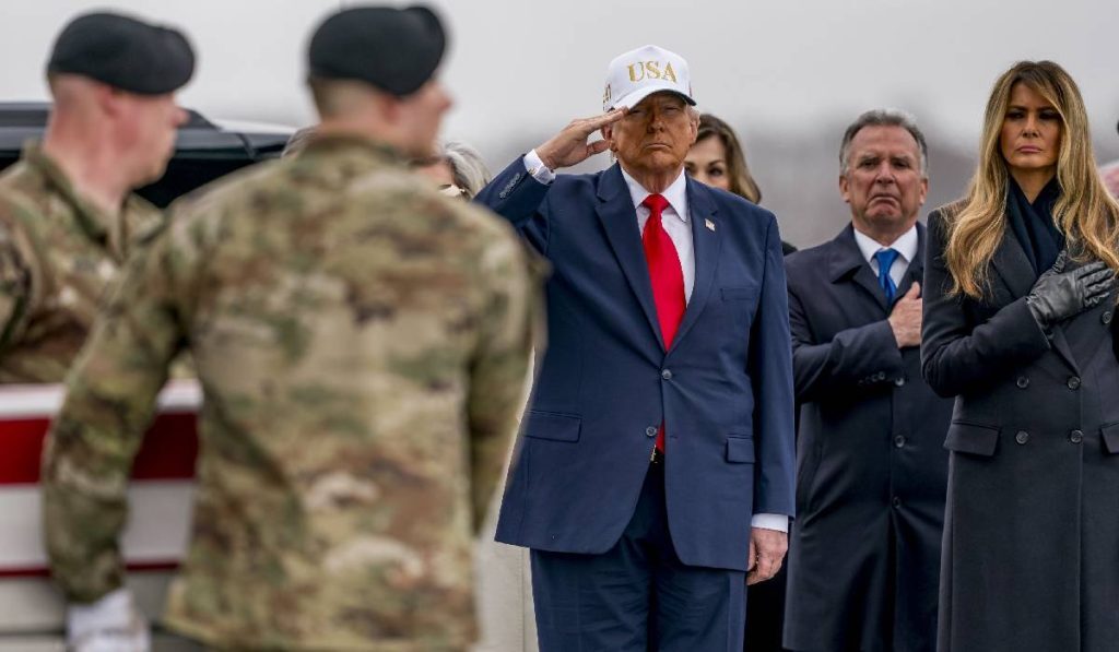 Război în Iran, ziua 15: Trump relocatește 2.500 de marini în Orientul Mijlociu; Canada eliberează 23,6 milioane barili de petrol din rezerve