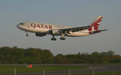 Qatar Airways lansează zboruri de urgență pentru pasagerii blocați din Orientul Mijlociu spre Europa Qatar Airways a anunțat joi lansarea unor zboruri speciale de urgență destinate pasagerilor blocați în regiunea Orientului Mijlociu, într-un efort de a facilita întoarcerea lor acasă