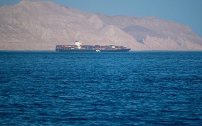 Tensiunile din Golf: Europa negociază cu Iranul pentru asigurarea transportului maritim prin Strâmtoarea Ormuz Criza energetică din Golf a escaladat recent, în condițiile în care mai multe state europene sunt încăpățânate să găsească soluții pentru a asigura fluxul de petrol și gaze naturale din regiune