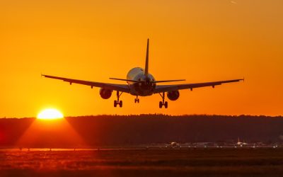 Cea mai ieftină oră pentru cumpărarea biletelor de avion este în miez de noapte, o revelație pe cât de surprinzătoare, pe atât de utilă pentru planificatorii de călătorii interesați de cele mai avantajoase tarife