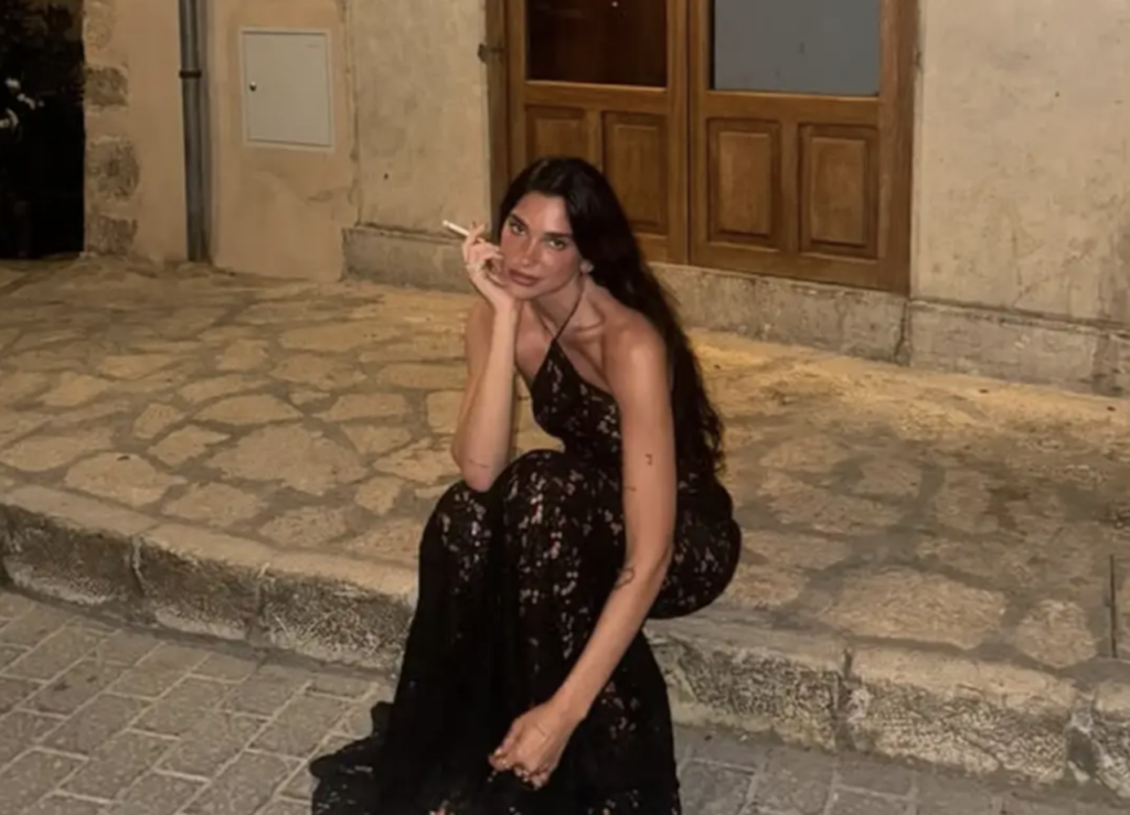 Gen Z readuce în trend un obicei periculos din anii ’90, avertizează medicii