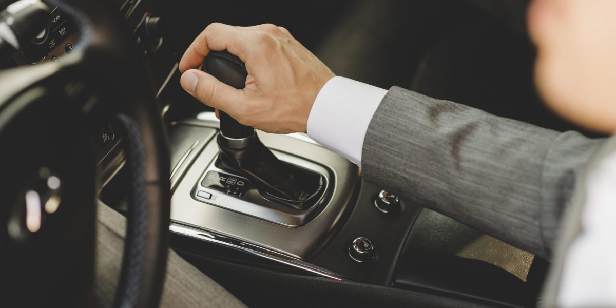 Rămân doar câteva modele cu transmisie manuală după patru ani