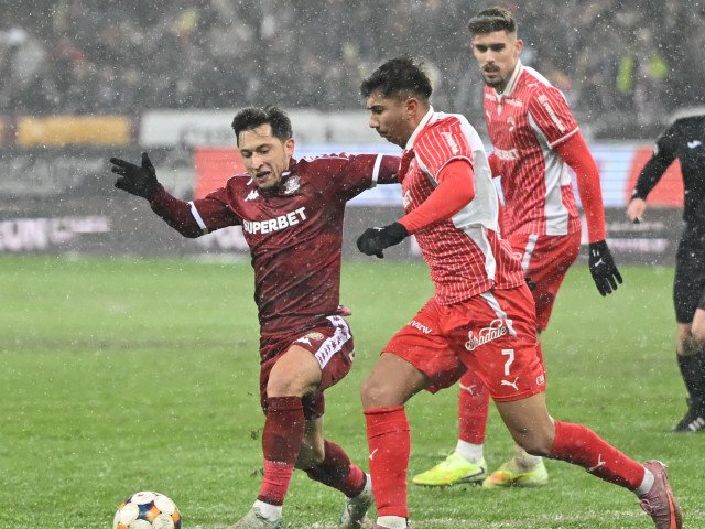 Derby-ul rundei din SuperLiga românească se ascute sub lumina reflectoarelor de la Giulești, unde Rapid întâlnește liderul incontestabil al campionatului, Dinamo București
