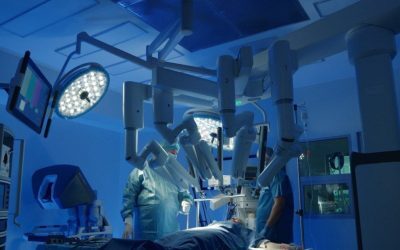 România își întărește, în sfârșit, capacitatea de a efectua intervenții chirurgicale de înaltă tehnologie, după ani la rând în care utilizarea roboților în domeniul medical a rămas, în mare parte, la nivel de promisiune