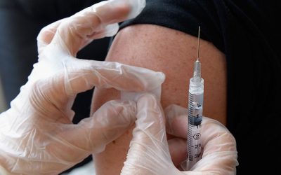 Epidemia de meningită din Marea Britanie aduce în discuție riscurile unei boli potențial fatale, care, deși bine cunoscută, rămâne o amenințare reală în țări cu rate scăzute de vaccinare