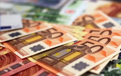 Ungaria oprește un transport de valori ucrainene, provocând tensiuni diplomatice în plină criză economică și politică Vineri, autoritățile maghiare au intervenit brutal pentru a opri un transport de valori contestat de Kiev, acuzând un posibil caz de spălare de bani și alimentare a infamei “mafia de război ucraineană”