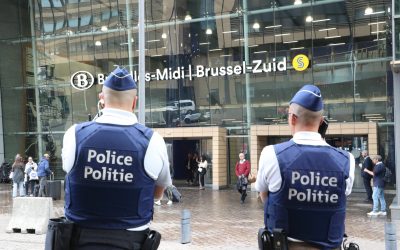 Gara Bruxelles-Midi a fost evacuată luni seara după descoperirea a două colete suspecte, într-un incident ce a reușit să perturbe semnificativ traficul feroviar din capitala Belgiei