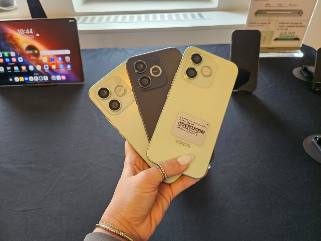 HONOR 600 Lite: un telefon care merită atenție prin design, autonomie și camere performante Într-o piață dominată de telefoane din plastic sau cu finisaje obosite, HONOR 600 Lite iese în evidență cu un aspect premium, fiind unul dintre primele modele din segmentul său care aduce construcție metalică de înaltă calitate