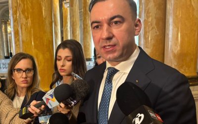 Guvernul analizează scăderi de taxe și măsuri temporare pentru combaterea exploziei prețurilor carburanților în România Creșterea accelerată a prețurilor la carburanți din ultimele zile a readus în discuție posibilitatea reducerii accizei ca măsură penalizantă, chiar dacă recent președintele Nicușor Dan a refuzat această opțiune
