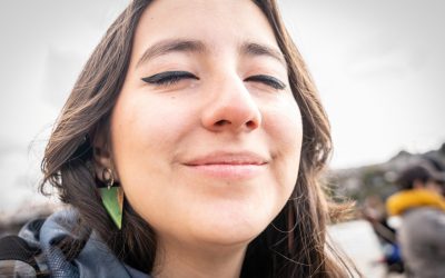 Un studiu de excepție, derulat timp de aproape 85 de ani la Harvard, aduce în prim-plan un adevăr adesea trecut cu vederea: secretul unei vieți lungi și fericite nu stă în bani, genă sau în stilul de viață materialist, ci în calitatea relațiilor umane