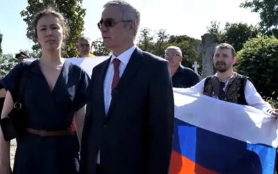 Diplomat rus atacă Biserica Ortodoxă Română pentru implicarea în relațiile cu Moldova Ambasadorul Rusiei la București, Vladimir Lipaev, a lansat acuzații dure împotriva Bisericii Ortodoxe Române, acuzând-o de agresivitate și de încercări de extindere pe teritoriul canonului Rusiei