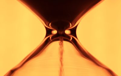 O descoperire de senzație din lumea cercetării geologice propune o metodă inovatoare pentru a descifra istoria profundă a peisajelor terestre, folosind cristale microscopice de zircon din nisipurile antice