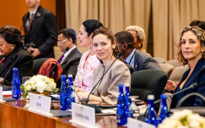 Summitul pentru educație digitală de la Casa Albă a adus în prim-plan angajamentul liderilor globali de a găsi soluții pentru o tranziție sigură și responsablă în era tehnologiei și a inteligenței artificiale