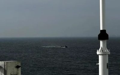 Forțele Navale intervin în continuare pentru recuperarea echipajului și a echipamentelor din nava scufundată la Midia Un incident tragic a avut loc sâmbătă dimineață în largul portului Midia, unde o șalupă rapidă de intervenție pentru scafandri, numită „JUPITER” – 107, a fost dislocată pentru a efectua operațiuni de căutare și recuperare în zona unde nava remorcher, scufundată recent, s-a afundat