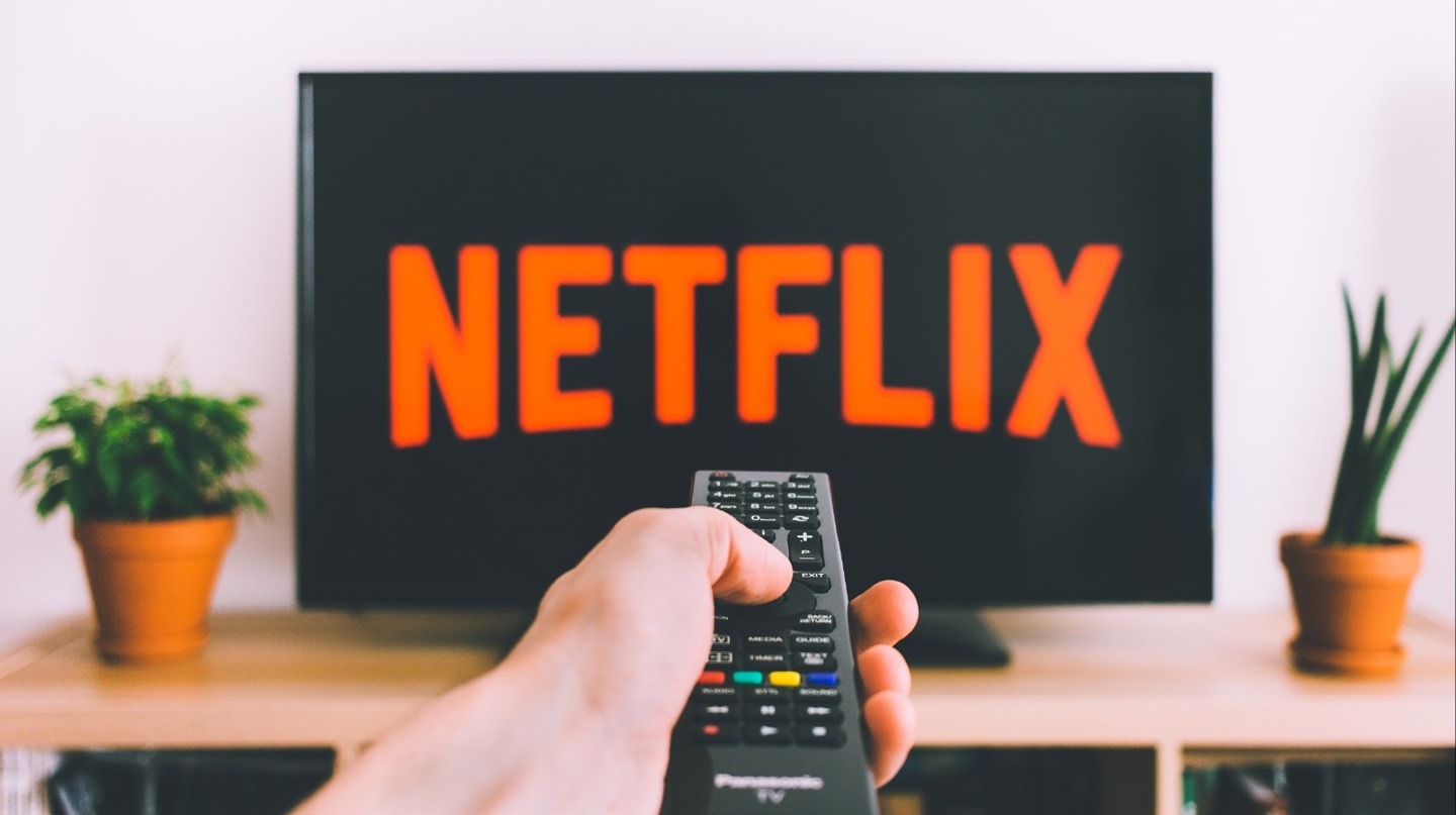 Ghid pentru găsirea rapidă a filmelor bune pe Netflix