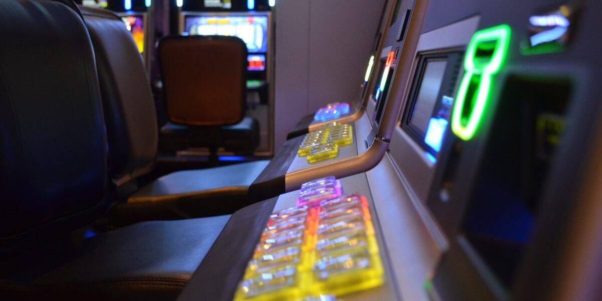 USR cere Interzicerea păcănelelor în Capitală, pe modelul Slatina