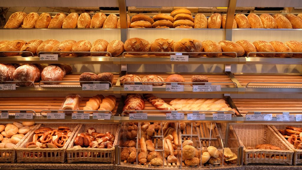 ANSVSA anunță retragerea din magazine a unor produse de panificație, într-un nou val de acțiuni menite să asigure siguranța alimentelor consumate în România