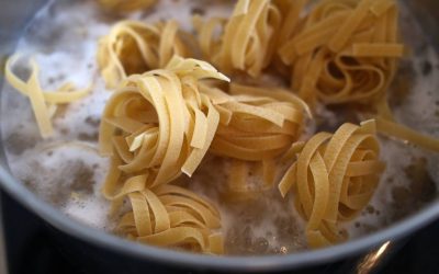 Pastele: realitate, beneficii și moduri sănătoase de consum