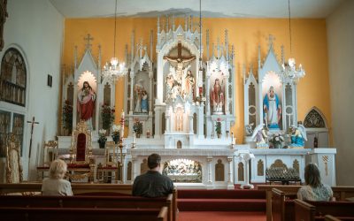 Curtea Europeană de Justiție limitează autonomia organizațiilor religioase în raport cu drepturile angajaților O hotărâre recentă a Curții de Justiție a Uniunii Europene (CJUE) trasează limite clare asupra libertății organizațiilor religioase de a impune condiții de fidelitate legate de apartenența confesională în raport cu personalul lor