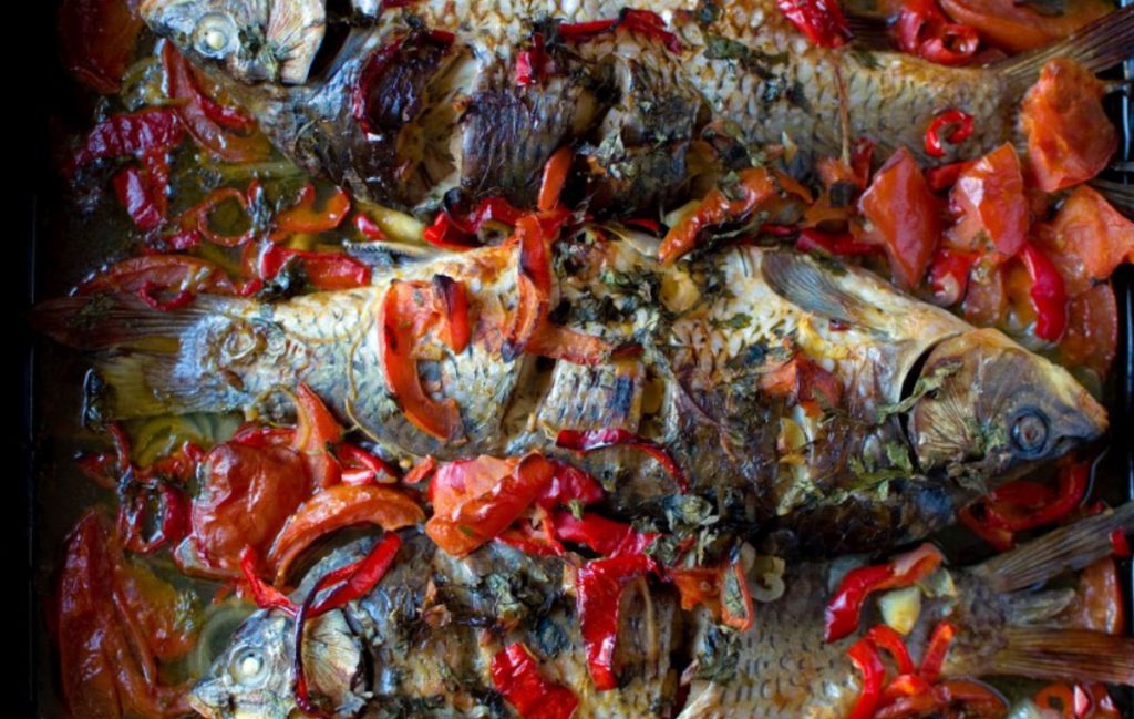 Rețeta tradițională de plachie de crap: cum o prepari acasă