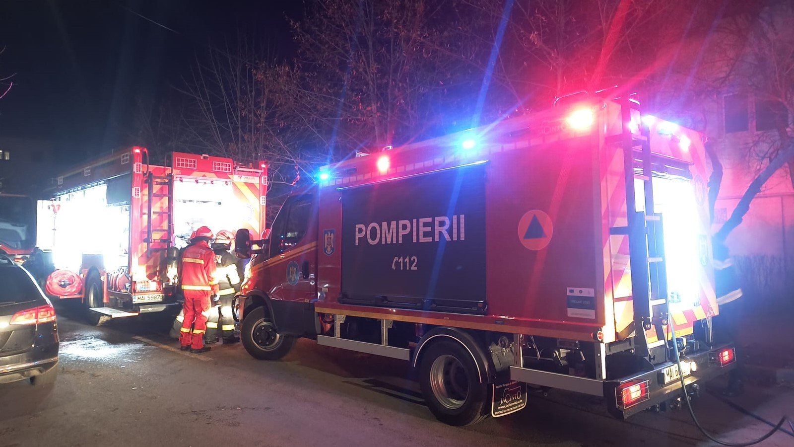 Tragedie în Piatra-Neamț: o femeie în vârstă de 77 de ani și-a pierdut viața într-un incendiu devastator Un incendiu grav a pus capăt vieții unei femei de 77 de ani, joi dimineața, într-un apartament situat în centrul municipiului Piatra-Neamț