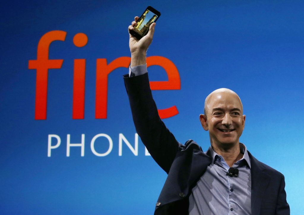 Amazon pregătește un nou smartphone, la 12 ani de la eșecul „Fire Phone”