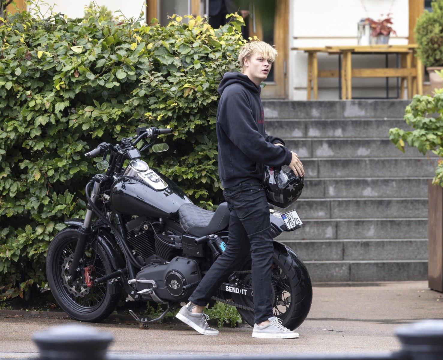 Procesul în care este implicat fiul prințesei moștenitoare a Norvegiei, Mette-Marit, continuă să fie un subiect de interes intens în Scandinavia