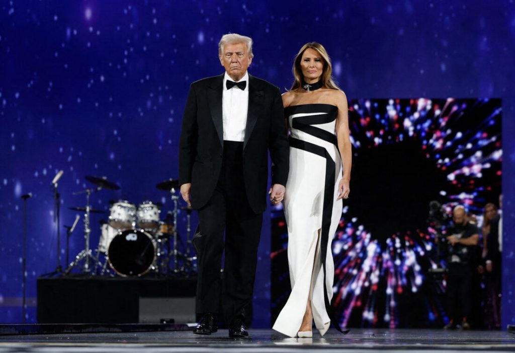 Donald Trump elogiază documentarul Melaniei: „A fost foarte popular”