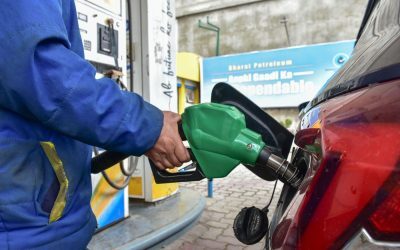 Petrolul depășește 100 de dolari, Iranul avertizează: va ajunge la 200