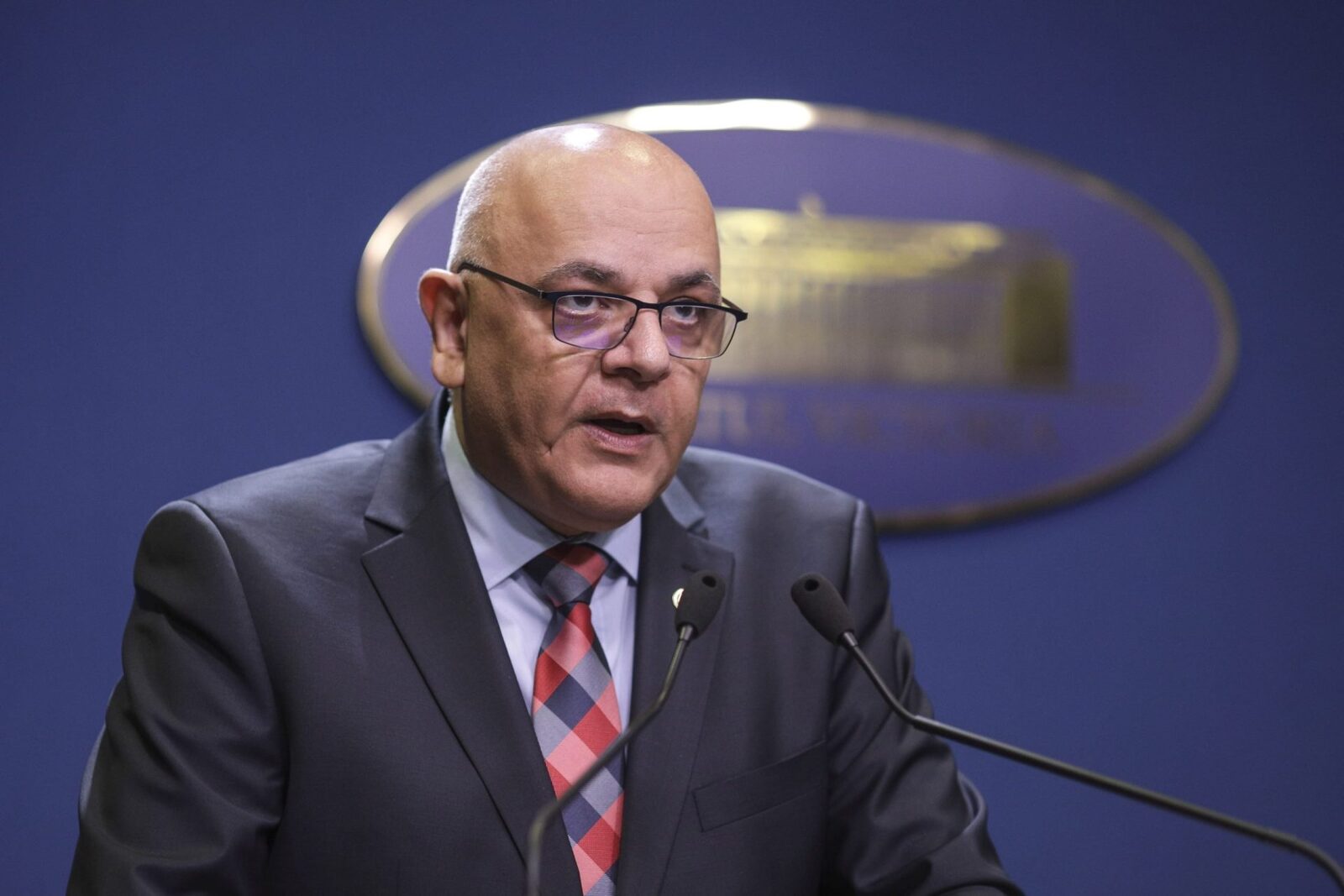 Autoritățile române analizează în prezent posibilitatea extinderii rețelei de adăposturi civile în contextul în care, potrivit unui raport oficial, protecția actuală este insuficientă pentru a acoperi nevoile întregii populații în cazul unor situații de urgență majore