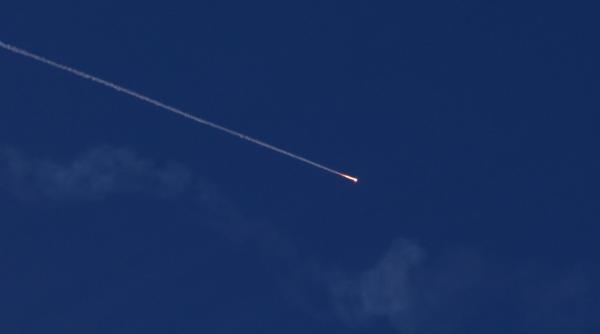 Marea Britanie respinge acuzațiile că atacul cu drone asupra bazei militare britanice din Cipru, desfășurat luni, 2 martie, ar fi fost lansat din Iran, consolidând poziția londoneză într-un flanc strategic extrem de sensibil