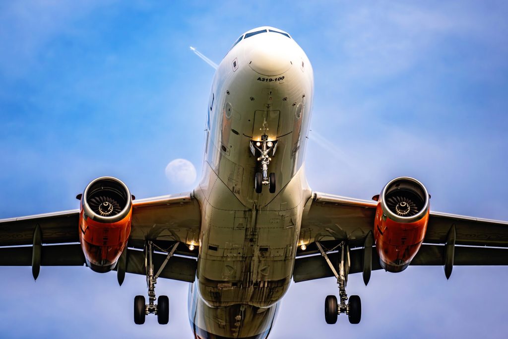 Aeroporturile din București introduc reguli noi. Ce trebuie să știe pasagerii