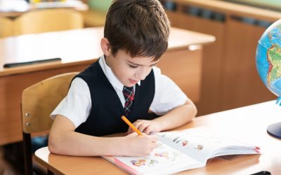 Studiu: Elevii trebuie să înceapă școala mai târziu pentru beneficii evidente