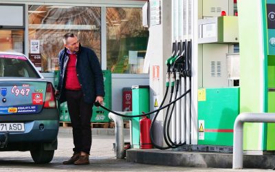 Carburantii s-au scumpit din nou, în doar câteva ore, în condițiile în care prețurile la pompă au înregistrat o nouă creștere semnificativă, ajungând la cel mai înalt nivel din ultimii ani