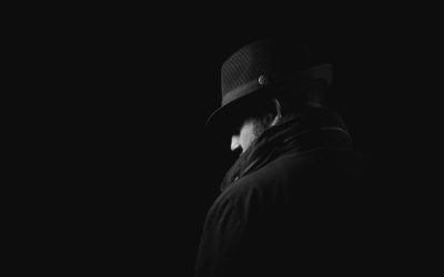 Un scandal de proporții zguduie recent Parlamentul britanic, după ce au fost arestați trei bărbați, printre care și soțul unei deputate laburiste, sub suspiciunea de spionaj în favoarea Chinei comuniste