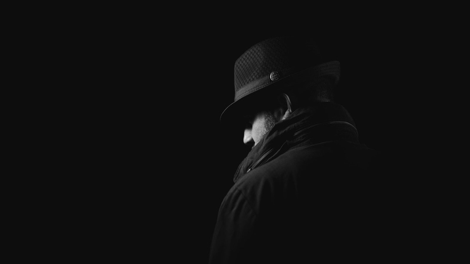 Un scandal de proporții zguduie recent Parlamentul britanic, după ce au fost arestați trei bărbați, printre care și soțul unei deputate laburiste, sub suspiciunea de spionaj în favoarea Chinei comuniste