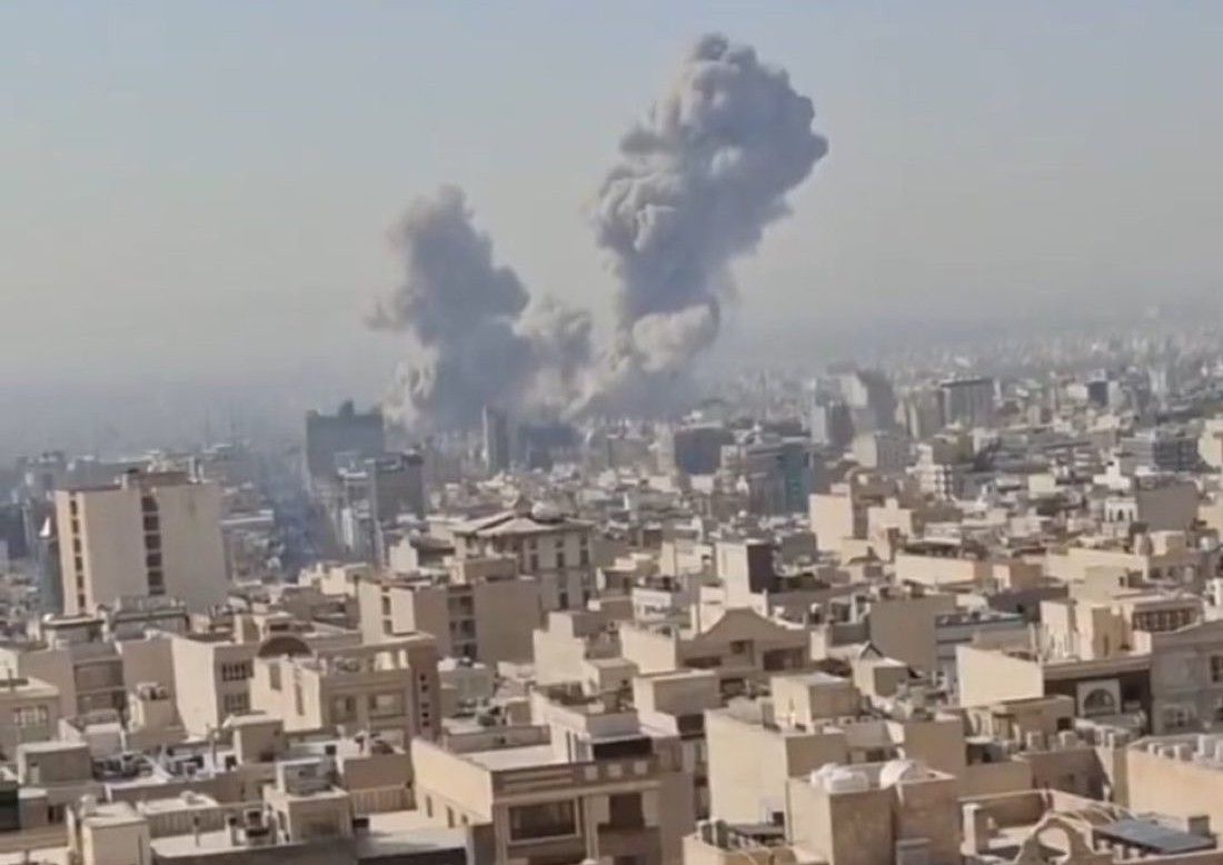 Donald Trump anunță pentru prima dată intenția de a reduce treptat operațiunile militare împotriva Iranului, în contextul escaladei tensionale din Orientul Mijlociu Președintele american Donald Trump a făcut vineri o declarație surprinzătoare, indicând pentru prima dată disponibilitatea de a reduce gradual conflictul militar cu Iranul