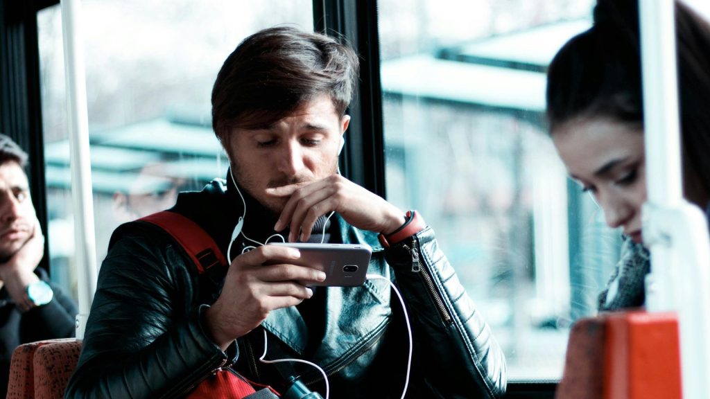 Cum poți transforma telefonul într-un izvoară de venit în era digitală Într-o lume din ce în ce mai conectată, simpla prezență pe internet poate deveni o oportunitate de câștig