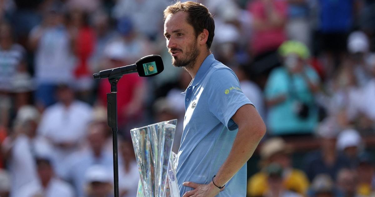 Daniil Medvedev urcă pe podiumul ATP după o săptămână impresionantă Clasamentul mondial al ATP a fost actualizat luni, aducând în prim-plan performanța remarcabilă a jucătorului rus Daniil Medvedev, care și-a consolidat poziția în Top 3