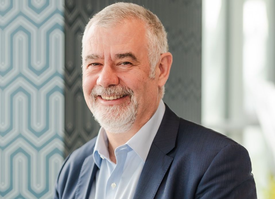 AROBS, liderul industriei de tehnologie listat la Bursa de Valori București, își anunță planurile ambițioase pentru următorii ani, vizând nu doar creșteri de venituri considerabile, ci și consolidarea poziției pe piața regională și internațională