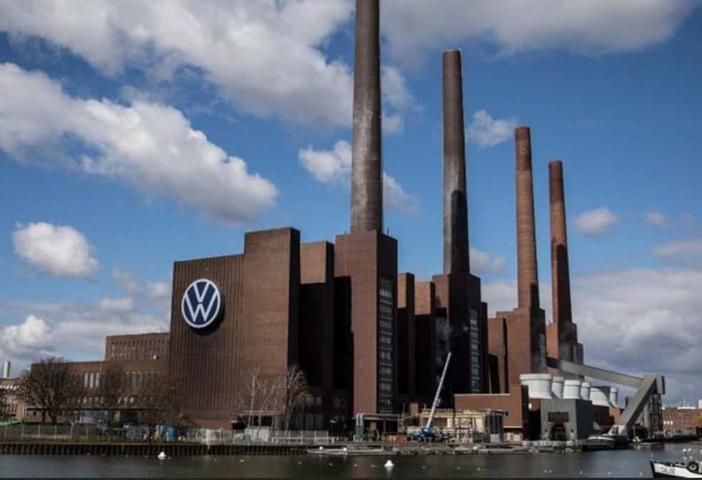 Volkswagen, unul dintre cei mai mari producători auto din lume, se află în pragul unei crize majore ce impune schimbări radicale în structura sa de personal