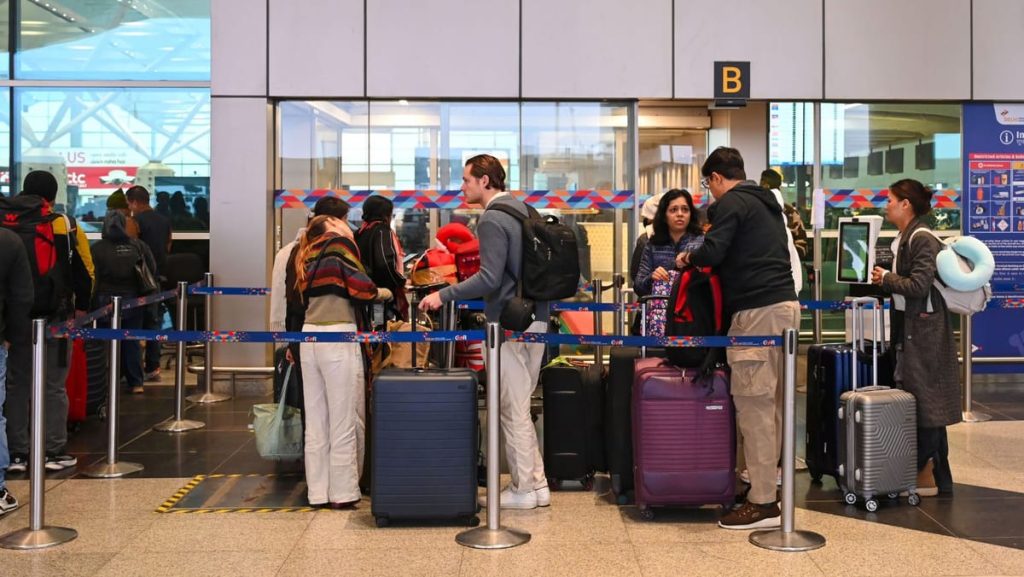 Vacanțele rezervate în avans: riscuri și consecințe în contextul situației globale de criză Cei care iau în calcul anularea vacanțelor deja antamate în aceste zile tulburi trebuie să se gândească de două ori înainte de a face un pas riscant