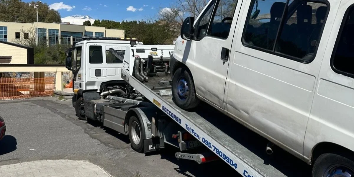 Italianul din România: A rămas fără mașină, amendă de 10.000€ și furt de curent